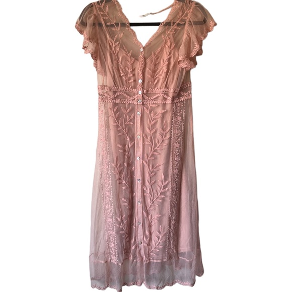 Miss Me Dresses & Skirts - Miss Me Embroidered Mesh dress